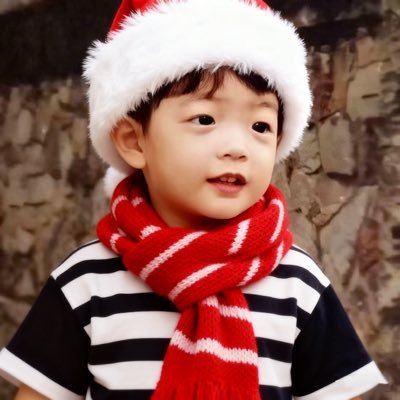 tuitenvwang's profile picture. 想起我了就捡起地上的小卡片打给我 ｜｜｜段子自取👉🏻 @Dicksuck2778