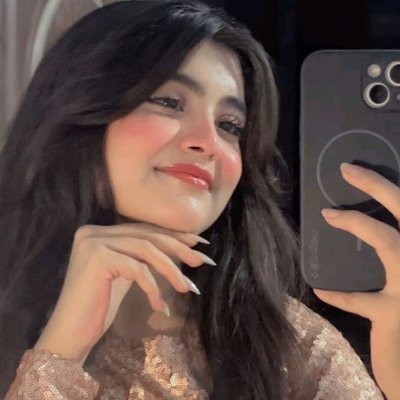 Khaak_zaadi44's profile picture. ✨𝔻𝕖𝕗𝕚𝕟𝕖𝕕 𝕓𝕪 𝕝𝕚𝕘𝕙𝕥, 𝕙𝕖𝕝𝕕 𝕓𝕪 𝕘𝕣𝕒𝕧𝕚𝕥𝕪 ✨