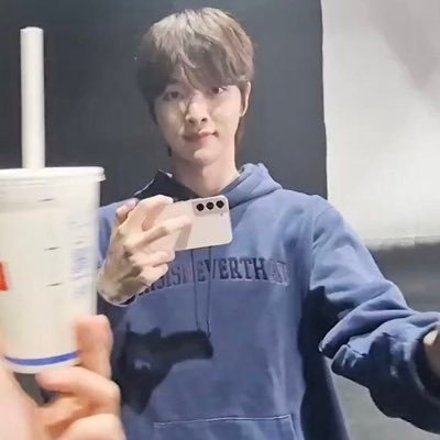 harvkrd's profile picture. Jet ski on my toes.