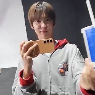 nsokism's profile picture. multifan, but mostly riize .ᐟ