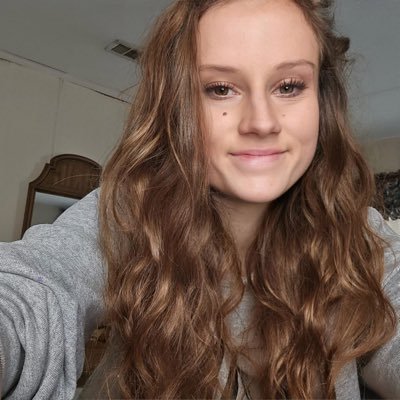 CharlotteL92086's profile picture. 