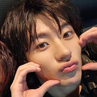 antonkopken's profile picture. mostly RIIZE & H2H ⭐️__⭐️