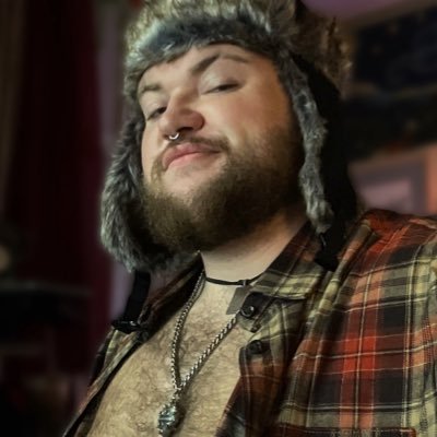 chuggzzy's profile picture. none of us are free until everyone is free ||