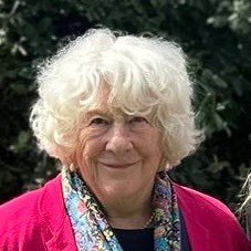 CroneThe86880's profile picture. Cantankerous, old, English woman, conservative by inclination. Books, politics, houses and art.