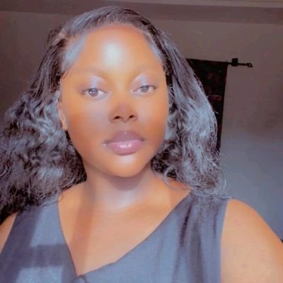 Naelleeyz's profile picture. Some keep me shitty, some keep me balanced