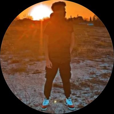 Kimejeal_TV's profile picture. #M8WIN