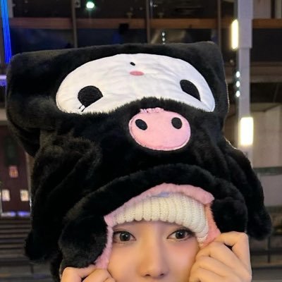 terchandesu's profile picture. ฉัน ♥️ เอสปุ้ ᚐ ✿ᱸ 𓈒 ♥︎ #ค่าขนมเค้กก้วย ˏˋ°•*⁀➷ ⠀⠀⠀⠀⠀⠀⠀⠀⠀⠀⠀⠀⠀⠀⠀⠀⠀⠀⠀⠀⠀⠀