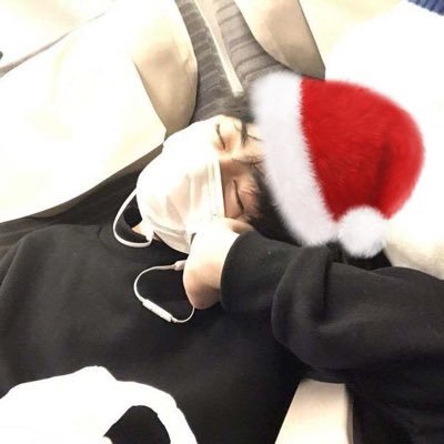 zcqwsg's profile picture. in the silence of betrayal, i found love in paws ------------這不是音樂 是活著的震動