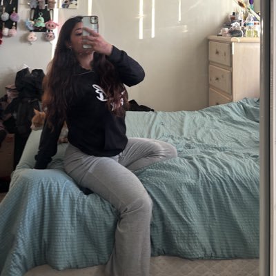 Linababy888's profile picture. no collabs or meets🙅🏻‍♀️ only responding to “menu” so don’t waste my time😒 Paypal,Venmo or Chime😏