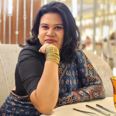 Kaniiii___'s profile picture. Dravidian • Periyarist • Digital Marketer | Makeup artist | MC/ Host