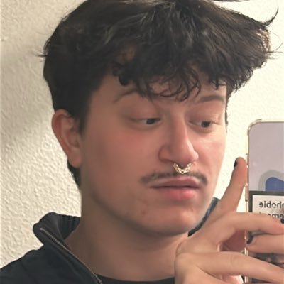 dragravity's profile picture. front row for sza, troye & ariana | wicked stan