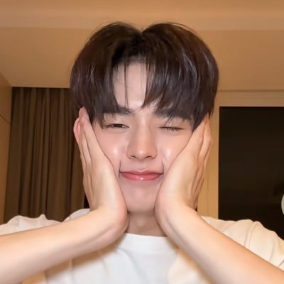 fl3urclet's profile picture. fan account🥇 : @almondsleepp ⸝⸝ @aston_lv 𓂃 🎀 ꒰ @twnpich @porsuppakarn ꒱ ⌗ @firstone_wnk🫸🏻💖🫷🏻