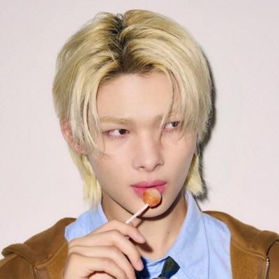 niki_milkyflow's profile picture. fan acc #NI_KI #니키