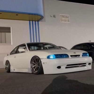 reon3001's profile picture. 02