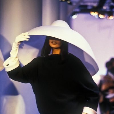 bellezabottega's profile picture. “my creator told his tale and i will tell you mine”