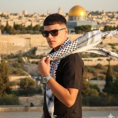 alumtunmgn87400's profile picture. I am Nour from Gaza. My father is a prisoner of the occupation, and I am trying 
to help my family.
Click here 👇
https://t.co/E1Es9HWqMq