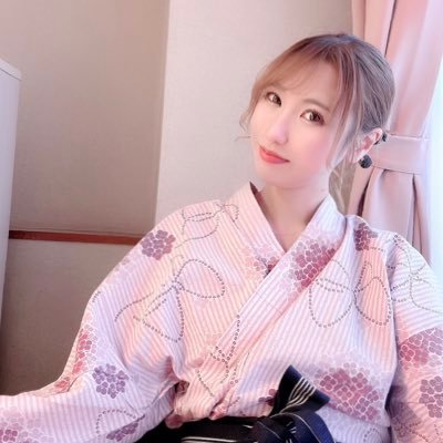 xxmiomioxx224_'s profile picture. 読書と映画とロック、美容が好きです🤍 アメブロメイン✍️ ヨガRYT500勉強中 2024年〜子育て中👶🤍自宅保育🌈