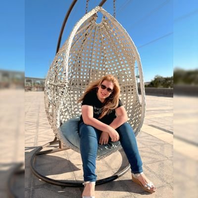 MayadaNassry's profile picture. أؤمن بأَنَّ الإنسان مخيّر فيما هو مسيّر فاللهمّ سيِّرنا لدُروبٍ ترضاها وتُرضينا 💚..عقرب 🦂 ..الأهلي 🦅❤.. HR manager 😇