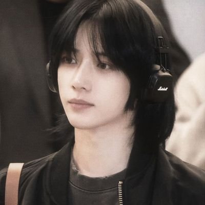 thvsstargirl's profile picture. nawt your business!