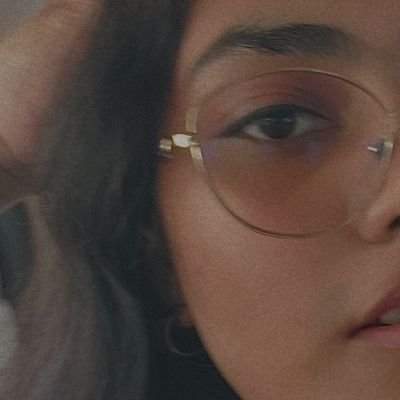 girldoneera's profile picture. · (she/her) · hi, it's anamika · #booktwt #bts · ओरे मनवा तू तो बावरा है,‌ तू ही जाने तू क्या सोचता है। ·