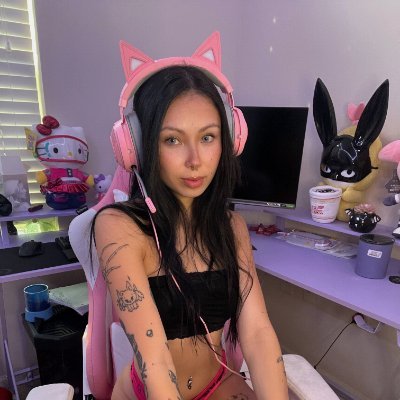 Alice_webbxo's profile picture. I am a girl who likes forbidden things and fulfilling all your fantasies 🔥. Can I be your girlfriend?