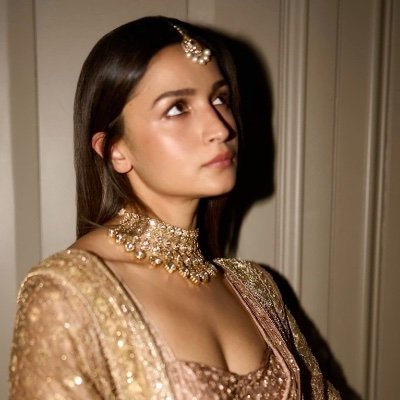 icedmontea's profile picture. follow alt: @GemsOfShernis