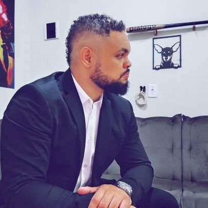 aleff_jeff's profile picture. Mineiro, atleticano e amante de conversas boas. Ensinar é meu trabalho; viver com leveza, meu projeto paralelo.