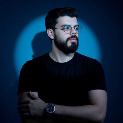 Aahedoui's profile picture. مصمم جرافيك 
تصميم هوية بصرية | تصميم شعرات | سوشيال ميديا بوست
💬👇