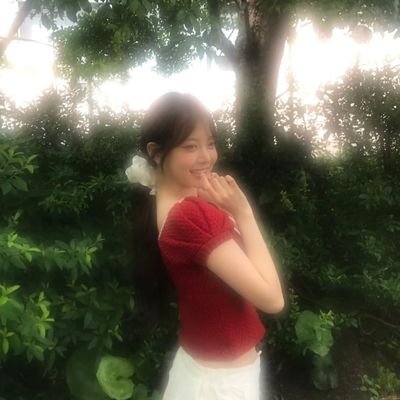 Euvnhcae's profile picture. https://t.co/8iF92uOoif🚀 Scribbled in English — 𝑯𝒐𝒕? Absolutely. But it’s how she owns the room that makes the whole place burn. ˚ʚ ☕︎ ₊˚✧