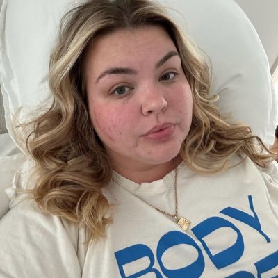 mommyheather526's profile picture. Trustworthy woman helping the needy and the poor❤️👩‍🦳Old account got suspended 😌 New account 😘 Follow up babies🦋 Dm me with your paypal link or cashapp tag