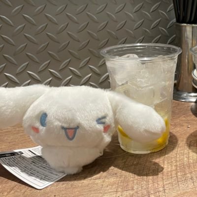 cinnamof50's profile picture. 中途半端な音ゲマ。アルコールは媚薬。酔うとよく話します(うざい。) 皆はうちよりも悪い人にならないでねをモットー。 #ONIGORI 信者 🍜→ #ItsMENLife 🔑→ @grgr804