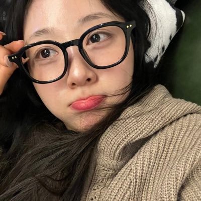 4h08m's profile picture. “sou filha de atena — insistiu ela. — e isso é um insulto à minha inteligência. não vou responder a essas perguntas.”