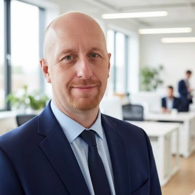 UK_Andy74's profile picture. Mad Liverpool supporter #JFT97 #YNWA iPhone 13 user love Tech #StandWithUkraine