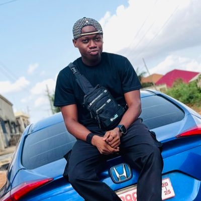 AgyeiEpps's profile picture. Sapiosexual🌞,Masculinity,Stress doesn’t fit my aesthetics !