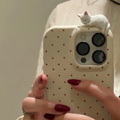 Iivvnr's profile picture. ندور السّعة