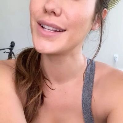 Clementine54343's profile picture. 