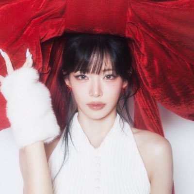 fromispng's profile picture. life in your 20’s from our 20’s @chaengsoda