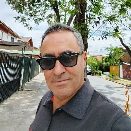 Gronow66's profile picture. No cambié,solo aprendí y aprender no es cambiar es crecer. Maipucino, hincha de @Cruzados, #Allendista, militante del  @elfrente_amplio