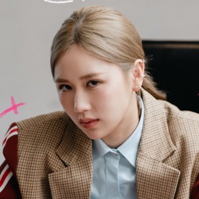 bohneeh's profile picture. Wenclair • Apasra • #janeeyeh #supassra_sp🛴⁀➴ //🎧