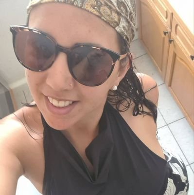 MacaShell's profile picture. Siempre a la derecha..!!