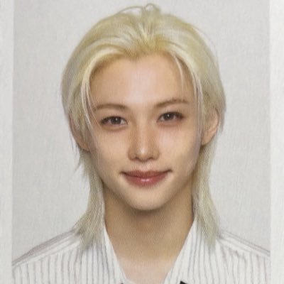 queerhans's profile picture. resident ceo of #찬성 & third wife of #hyunibini. 3racha +🐰bias & ot8 lover. skz yaoi writer.