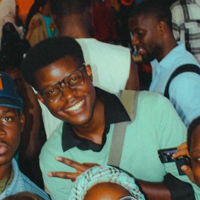 wesleyy_snaps's profile picture. Follower of Christ. Storyteller. Sketch Artist. Musician.