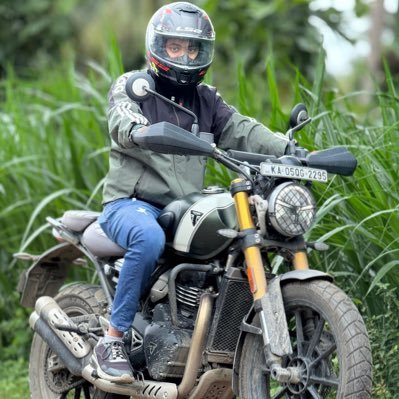 Praveenrzilli's profile picture. 26 | Software engineer compiling dreams 💻 | Option buyer fighting theta like a boss 🧠📉 | Weekend quests on a Triumph Scrambler 400X 🏍️