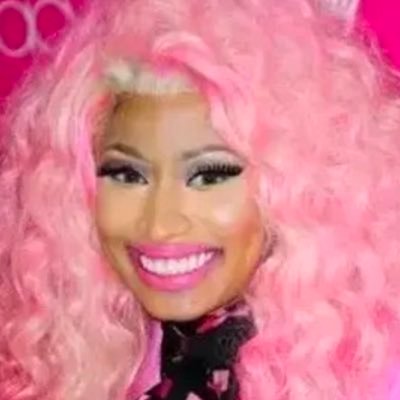 AbusedVibrator's profile picture. ~AV~/// Basically a celebrity /// Taylor x Ariana x Tate Outsold