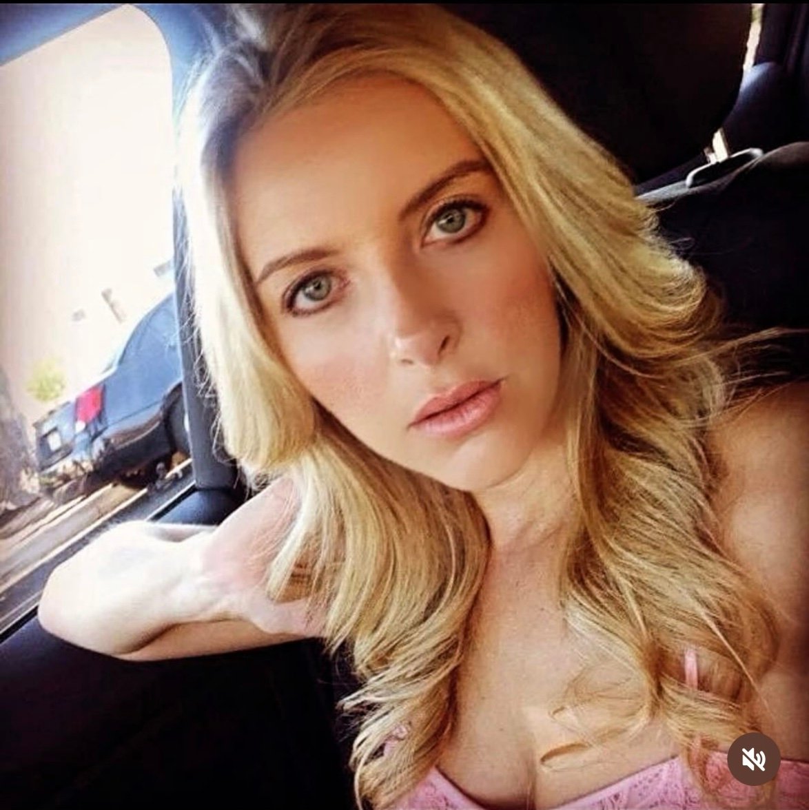 AmyMichend's profile picture. 