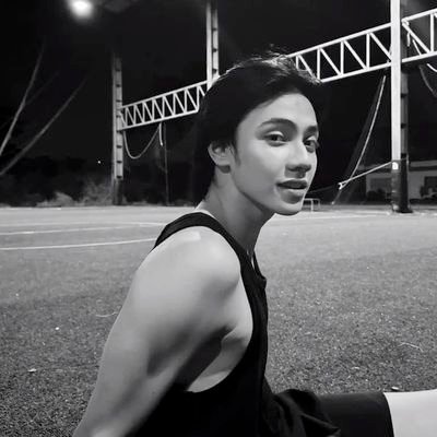 loevpuppy's profile picture. rest.