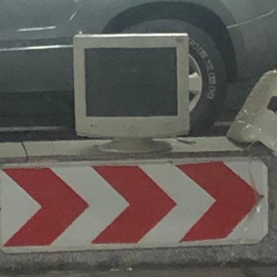 n3wbateni's profile picture. ‏هیچی