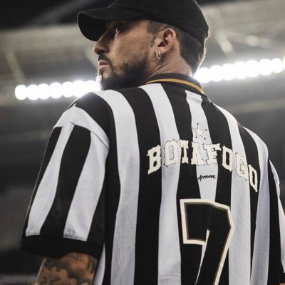 BramacharyaMen's profile picture. Politeísta Indo Europeu.

Nē Iuppiter quidem omnibus placet.