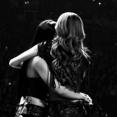 krzychick_'s profile picture. jenlisa yesterday, jenlisa today, jenlisa tomorrow, jenlisa the day after tomorrow ♡