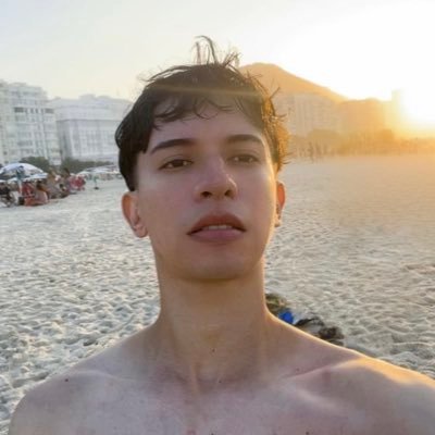 leyarianator's profile picture. 